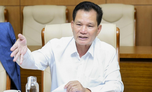 Sau 3 lần lỡ hẹn, cải cách chính sách tiền lương để ngăn "làn sóng" công chức nghỉ việc