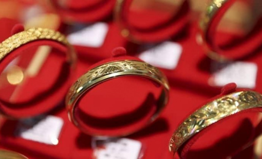 Giá vàng ghi nhận khoảng thời gian suy giảm dài nhất trong hơn 50 năm