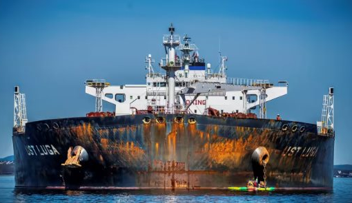 Quặng sắt, thép quá ảm đạm, các tàu chở hàng "quay xe" sang chở mặt hàng này để kiếm lời