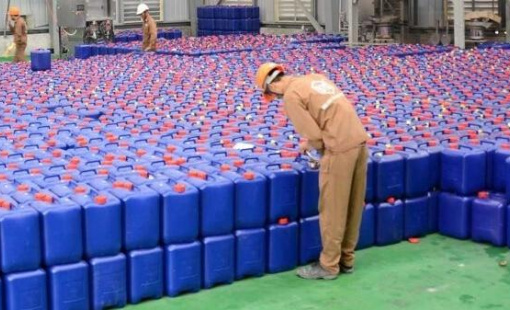 Cổ phiếu DGC về đáy 14 tháng, Chủ tịch Hội đồng Quản trị muốn tăng sở hữu