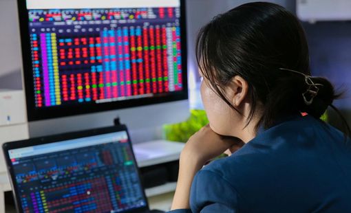 Chứng khoán Maybank bán giải chấp hàng triệu cổ phiếu của loạt lãnh đạo doanh nghiệp