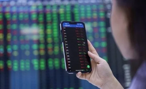 Thêm một cá nhân bị phạt nặng vì thao túng giá cổ phiếu