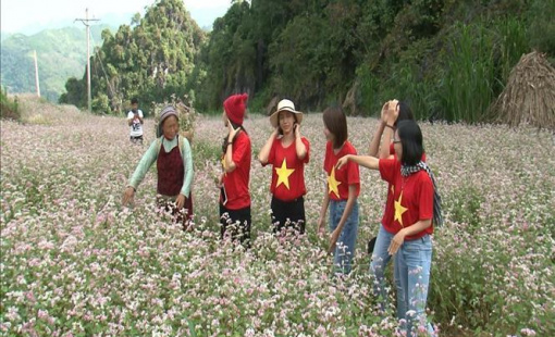 Lượng khách du lịch nội địa tăng mạnh trong năm 2022, nhưng chi tiêu vẫn thấp