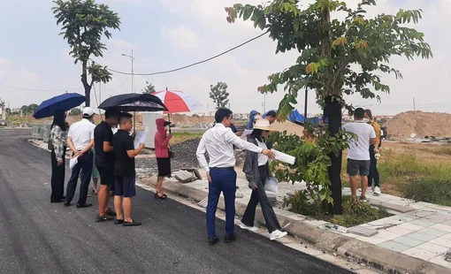Bất động sản "đóng băng", hiện tượng doanh nghiệp giảm giá, chưa thấy nhiều nhà đầu tư nhỏ lẻ bán cắt lỗ sâu