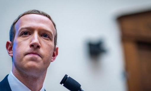 Mark Zuckerberg vừa cho mình lý do để bị "sờ gáy"