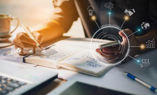 "Chuyển đổi số trong giáo dục phải lấy con người làm trung tâm"