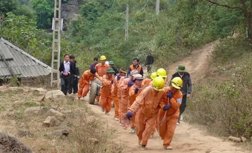 Giá nhiên liệu đầu vào sản xuất điện tăng đột biến, EVN “gồng mình” giảm lỗ