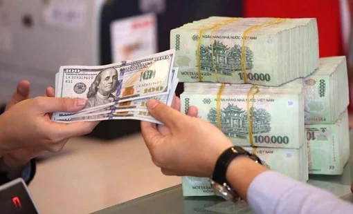 Ngân hàng giảm mạnh giá mua vào USD