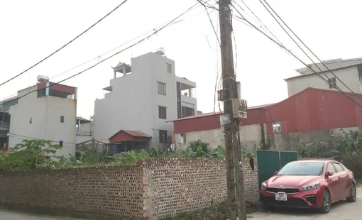 Đất làng quê có giá gần 200 triệu đồng/m2 trước thềm lên phố