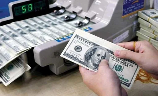 Tỷ giá USD/VND giảm mạnh trên thị trường tự do trước khi có quyết định của Fed