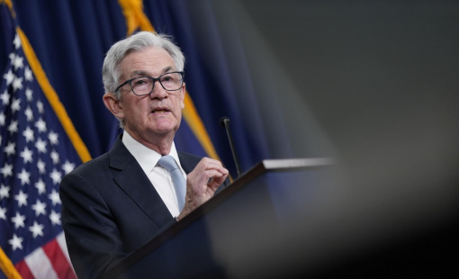 Chủ tịch Fed nói đến khả năng giảm mức độ nâng lãi suất đồng USD