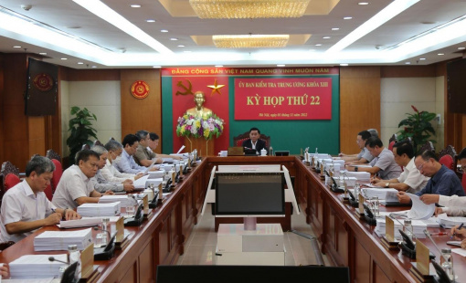 Xem xét kỷ luật Chủ tịch HĐTV và Tổng giám đốc Tổng công ty Công nghiệp Tàu thủy