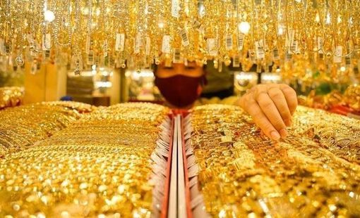 Giá vàng biến động rất mạnh trong phiên
