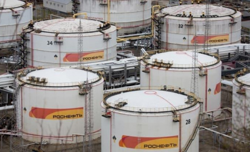 Giá dầu tăng vọt bởi đồn đoán Trung Quốc sớm thay đổi chính sách kiểm soát COVID