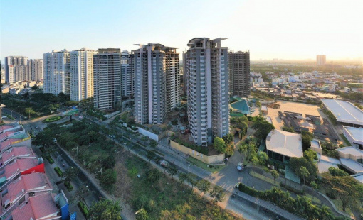 Một số doanh nghiệp bất động sản lớn đang phải chọn giải pháp “đau đớn” để tồn tại