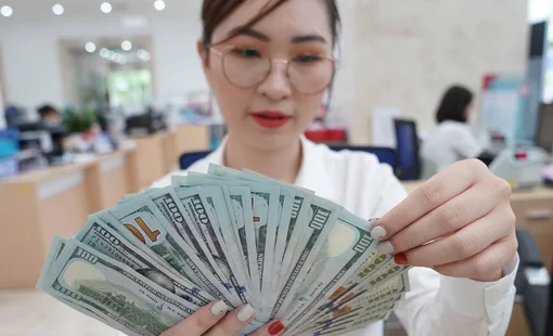 Chuyển động mới sau nhiều năm, các ngân hàng nâng mạnh giá mua vào USD
