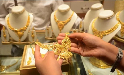 Vàng được mua mạnh nhờ tuyên bố của Chủ tịch Fed