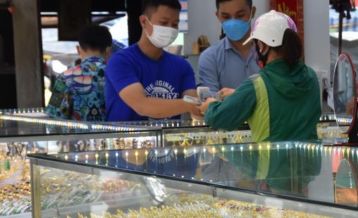Giá vàng SJC giảm nhẹ phiên cuối tuần
