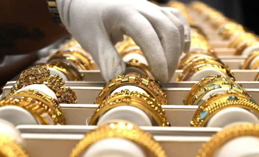 Giá vàng đối mặt với nhiều rủi ro trước thềm Fed ra quyết định quan trọng