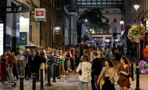 Lạm phát hạ nhiệt mạnh, Anh dự kiến nâng lãi suất nửa điểm phần trăm