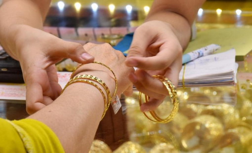 Giá vàng thế giới vọt tăng sau thông tin CPI Mỹ, giá vàng SJC vẫn “đứng ngoài”