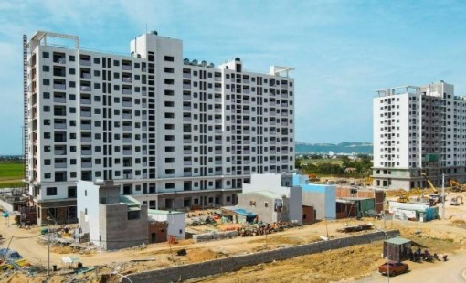 Hà Nội sẽ mua lại một số căn hộ thương mại phục vụ xây lại chung cư cũ