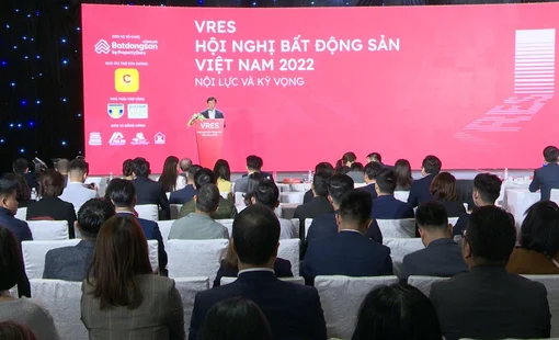 Thị trường bất động sản ngóng lãi suất và vấn đề trái phiếu doanh nghiệp hạ nhiệt