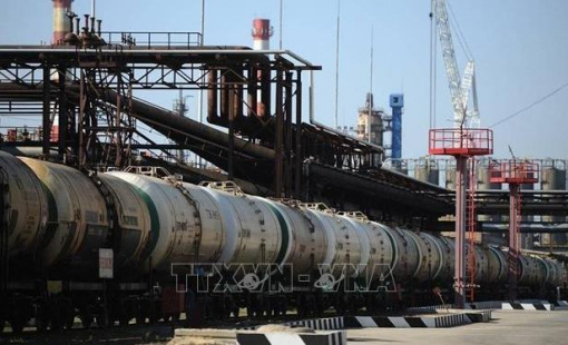 Goldman Sachs dự báo thế giới sẽ bắt đầu thừa dầu ngay từ cuối năm nay