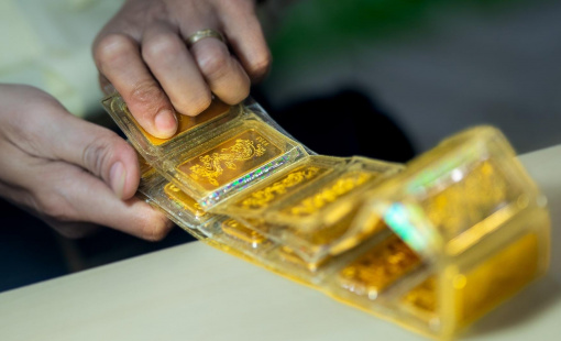 Cân bằng sau quyết định của Fed, giá vàng phục hồi nhẹ phiên cuối tuần