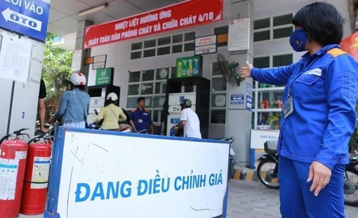 Giá xăng ngày mai có thể tiếp tục giảm