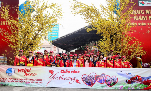 Vietjet có hai chuyến bay miễn phí đưa công nhân về quê ăn Tết