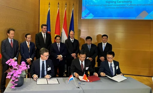 PGV cùng TV2 ký thỏa thuận ghi nhớ với Babcock&Wilcox tại Luxembourg