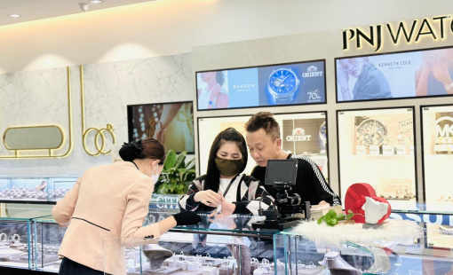 PNJ đạt lợi nhuận sau thuế 1.640 tỷ đồng sau 11 tháng