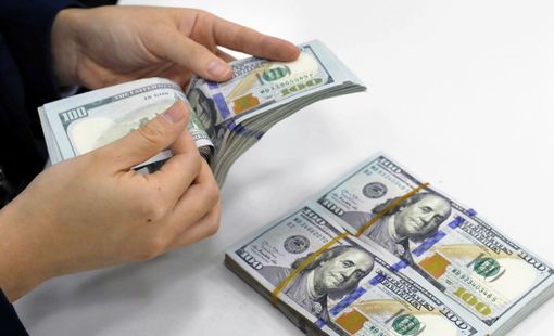 Tỷ giá trung tâm giảm phiên thứ bảy liên tiếp, ngân hàng hạ nhiệt giá bán USD