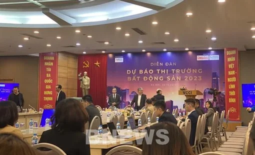Giải pháp nào gỡ khó cho thị trường bất động sản 2023?