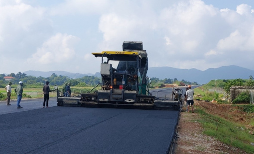 Khởi công đồng loạt 12 dự án thành phần cao tốc Bắc - Nam phía Đông