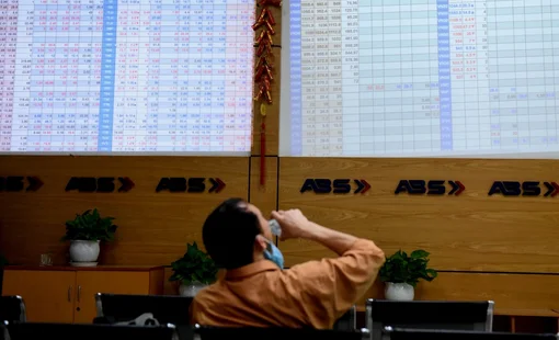 VN-Index chốt phiên cuối cùng năm tại 1.007 điểm, để mất gần 33% so với đầu năm 2022