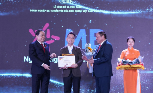MB được vinh danh “Doanh nghiệp đạt chuẩn văn hóa kinh doanh Việt Nam” 2022