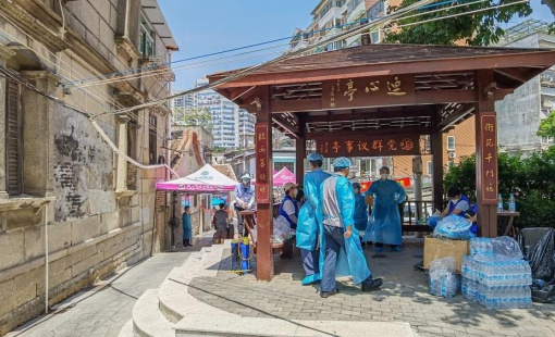 Chứng khoán Trung Quốc đồng loạt tăng điểm mạnh vì thông tin nới kiểm soát COVID-19