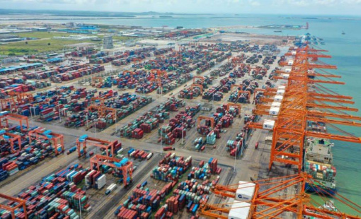 Xuất khẩu của Trung Quốc suy yếu ở mức tồi tệ: Bản đồ thương mại toàn cầu đang được "vẽ lại"