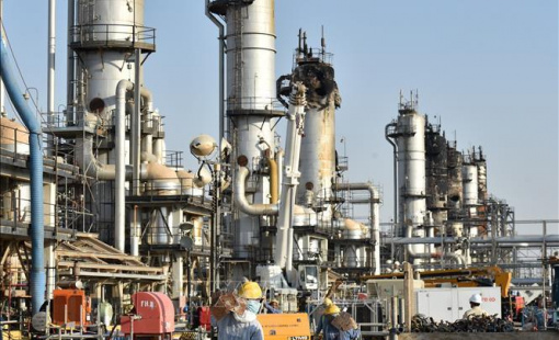 Saudi Arabia trở lại vai trò "bánh lái" chi phối thị trường dầu mỏ