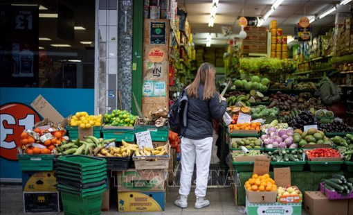 Anh cảnh báo hiện tượng đánh bạc, chơi tiền số gia tăng do áp lực tài chính