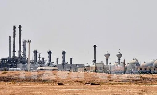 OPEC+ nhất trí tăng sản lượng dầu cao hơn dự kiến