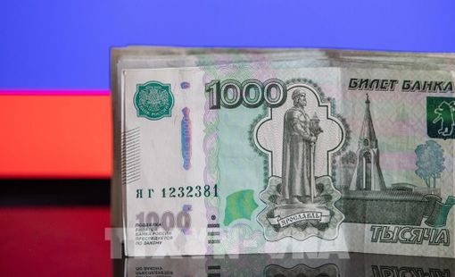 Nga sẽ kìm hãm đà tăng của đồng ruble bằng cách nào?