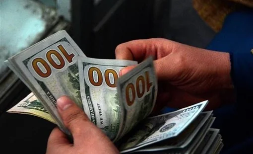 Financial Times: Chu kỳ thắt chặt tiền tệ toàn cầu “khởi động”