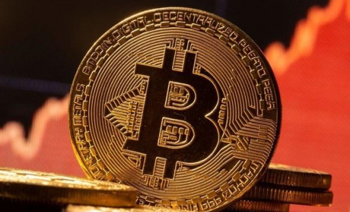Hoạt động bán tháo ở thị trường điện tử đẩy Bitcoin xuống 22.000 USD