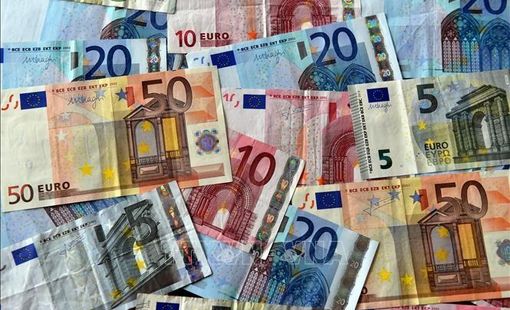 Nguyên nhân đằng sau việc đồng euro tiếp tục giảm sâu