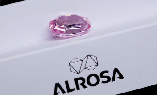 Kim cương Nga lặng lẽ "chảy" trở lại thị trường thế giới