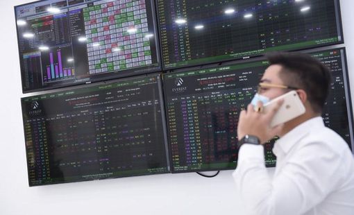 Hủy niêm yết cổ phiếu : “Lọc sạn” thị trường