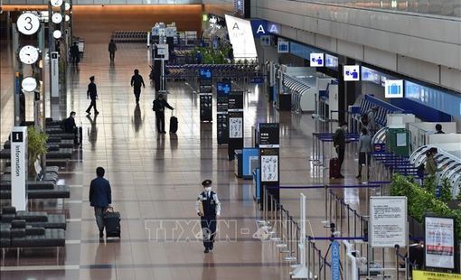 Nhật Bản xem xét nới lỏng hơn nữa kiểm soát biên giới vào tháng tới